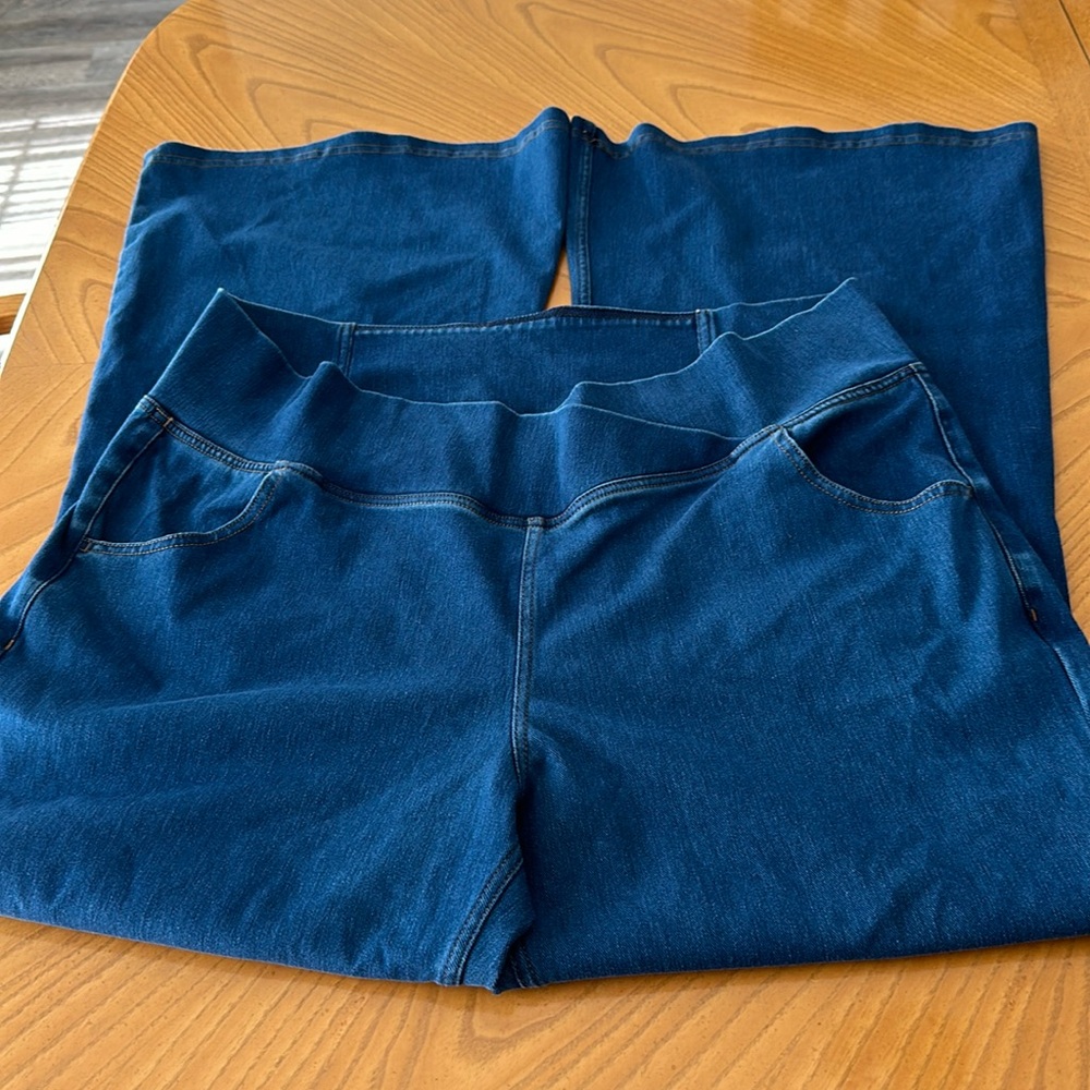 TWO PAIR stretchy Jeans plus